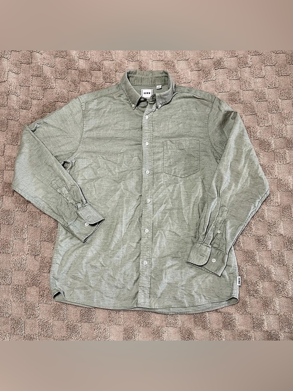 ROWM Men's Sage Green Button Down Size Medium